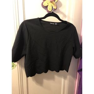 Never worn scallop detail edge crop top